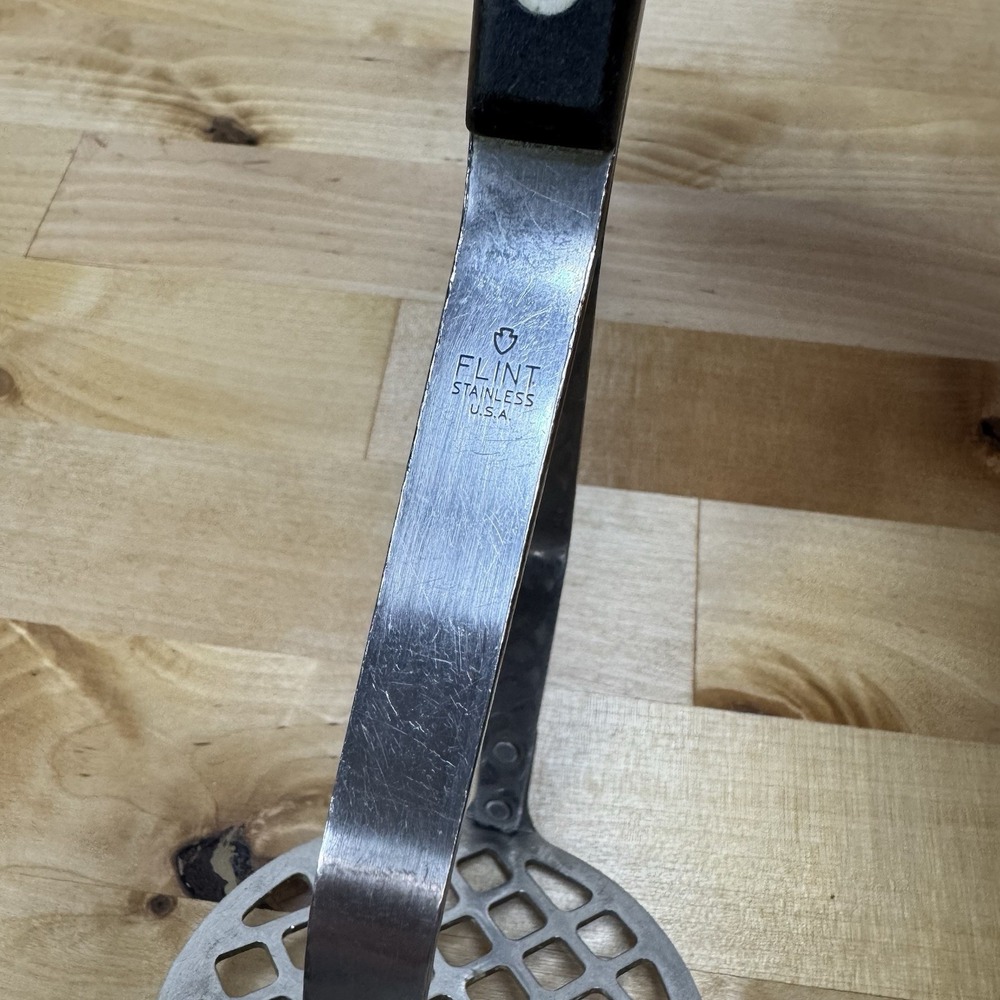 Vtge Flint Stainless Steel 9.25" Hand Potato Masher Sturdy Composite Handle USA - Picture 8 of 10